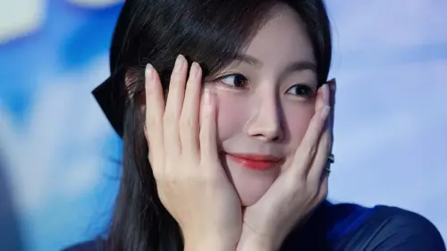 安芝儇穿OL套裝太逼人！11秒勾魂片瘋傳　粉絲激動：秘書系畢業的
