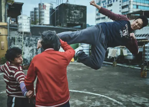 2026 2月電影懶人包》九把刀3億炫《功夫》！劉冠廷《雙囍》超忙
