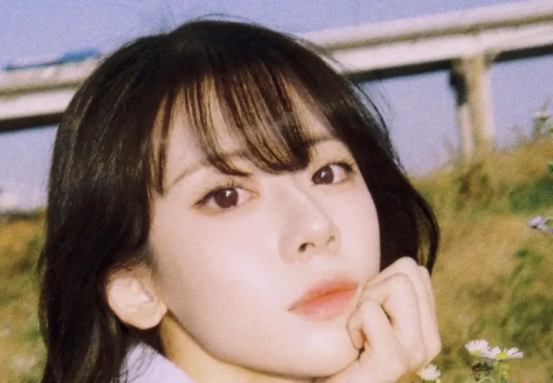 ▲韓國混聲組合Acoustic Collabo女主唱牟秀珍（如圖）驚傳驟逝消息，得年27歲。經紀公司Panic Button證實消息，並遵照家屬意願，不公開死因。（圖／翻攝自經紀公司IG@dontpanicbutton）