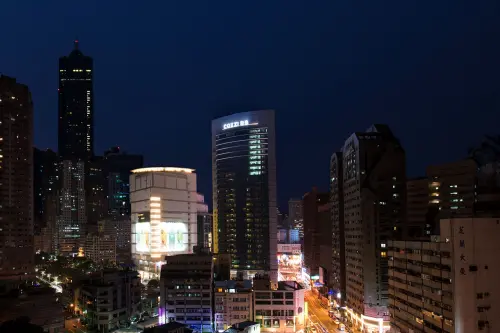 ▲和逸飯店‧高雄中山館推出適合親子行程的「動物園郊遊趣」住房專案，可與壽山動物園的新成員近距離互動。（圖／和逸飯店‧高雄中山館提供cozzi.cathayhotel.com.tw/cozzi/zhongshan）