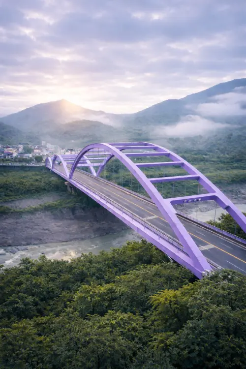 ▲甲仙位居南橫公路關鍵節點，向來以森林步道與絕美山景聞名，近年來更蛻變為重機與自行車族最愛的休息站。（圖／甲仙區公所提供）