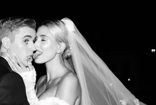 ▲小賈斯汀（左）和海莉（右）結婚時引來不少聲浪。（圖／翻攝自IG@lilbieber）