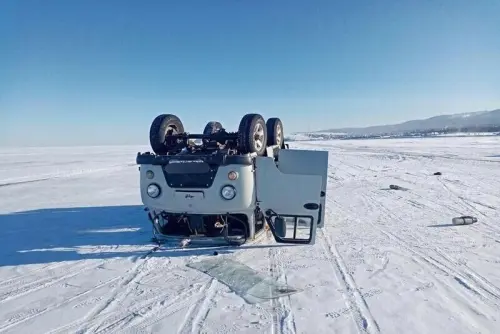 俄羅斯貝加爾湖團客冰面翻車！當事台灣人還原事發經過

