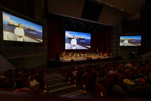 ▲張榮發早年因為欣賞NHK交響樂團演出而受到感動，2002年創立「長榮交響樂團」。（圖／長榮集團提供）