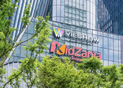 戲院存亡戰／影城版圖隨百貨開發大洗牌　複合娛樂潮延續聚客經濟
