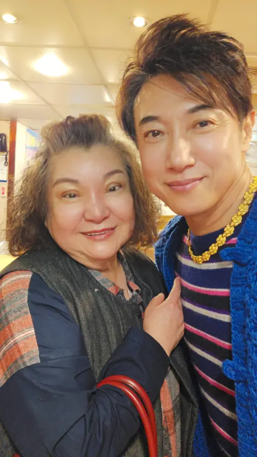 ▲秦菲菲（左）與陳鴻（右）是認識多年的好友。 （圖／陳鴻臉書）