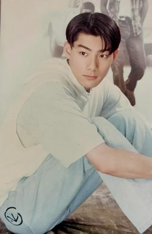 ▲▼施易男年輕時稚嫩模樣。（圖／施易男 Eli Shih臉書）