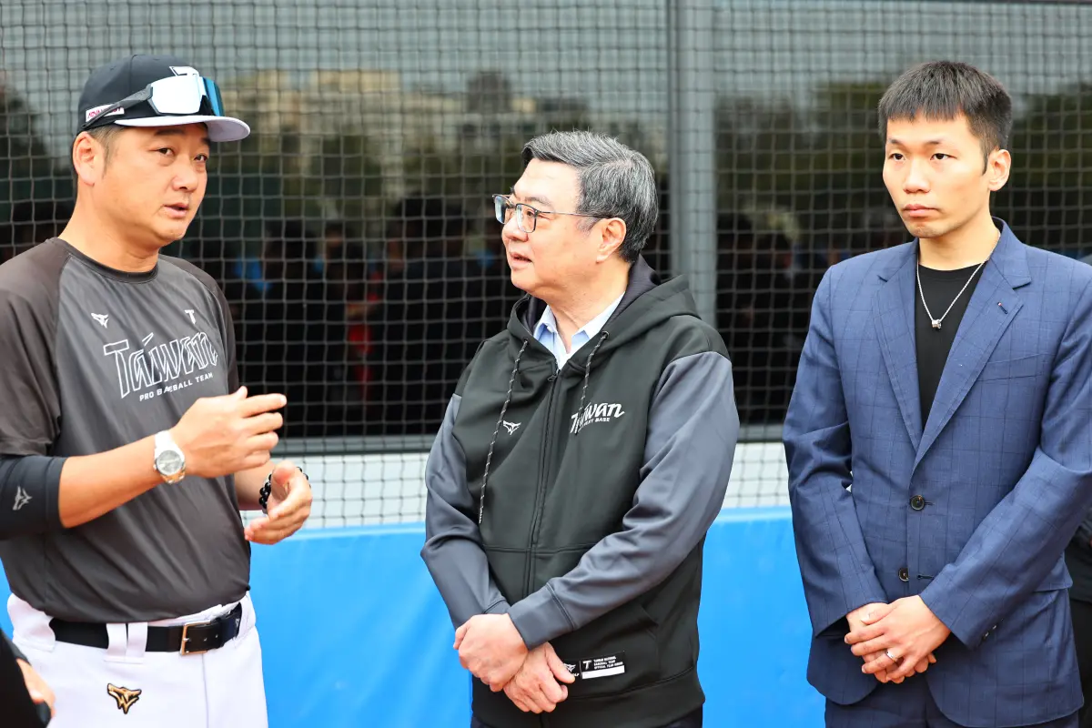 ▲行政院長卓榮泰的自費包機爭議持續延燒，在野黨連日砲轟，質疑涉及特權與花用公帑。（圖／中職提供）