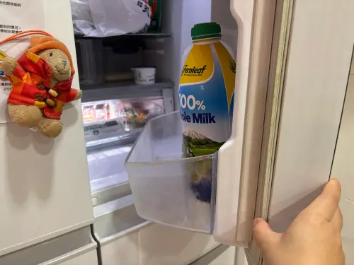 牛奶買回家別放冰箱門！專家揭「保存3禁忌」：變質快還流失營養
