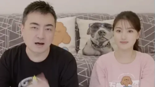 ▲YouTuber老高與妻子小茉一搭一唱的解說風格深獲不少粉絲喜愛。（圖／翻攝老高與小茉 Mr & Mrs Gao）