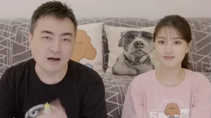 ▲YouTuber老高（左）與老婆小茉（右）驚爆離婚，有網友以肯定口吻指出「根本不是力氣生病，小茉有別的男人」，引發超過330萬人關注，對此《NOWNEWS今日新聞》傳訊求證老高，直至截稿前尚未收到回應。（圖／翻攝老高與小茉 Mr & Mrs Gao）