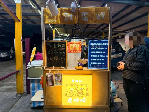 ▲有顧客認出裴琳，會特地留下來跟她閒聊，裴琳也會十分親民地回應粉絲熱情。（圖／記者張一笙攝）