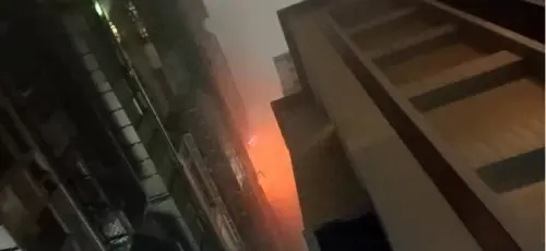 ▲台北市大安區華廈失火，消防隊大約花45分鐘撲滅火勢。（圖／民眾提供）