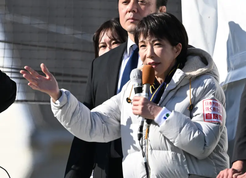 ▲日本首相高市早苗1月31日時在選舉造勢場合公開表示，日圓疲軟未必是壞事，並強調這對出口產業是「重大機會」。（圖／美聯社／達志影像）