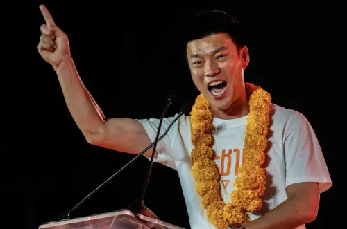 改革浪潮席捲！泰國大選民調納塔蓬奪冠　人民黨聲勢強壓阿努廷
