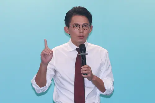 卸任沒一週又要去立院　黃國昌預告：週二陪同委員報到
