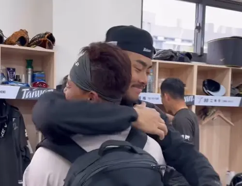 經典賽／鄭宗哲第4度被DFA！今返中華隊集訓　林家正暖心給大擁抱
