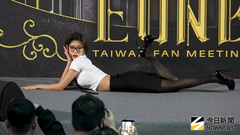 ▲今（1）日全恩菲於新莊城堡迎來加盟後首場個人見面會，不僅誠意十足地準備了多套火辣造型，更重現韓國女團 AOA 的經典名曲〈迷你裙〉，讓全場120名粉絲大飽眼福。（圖／記者陳云茹攝）