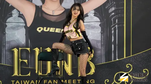 ▲全恩菲在舞台上大秀紮實的舞蹈功底，性感又不失活力的演出瞬間點燃現場氣氛。（圖／記者陳云茹攝）