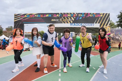 兄弟啦啦隊4女神應援葳格尾牙 屋馬鵝房宮美食市集開吃
