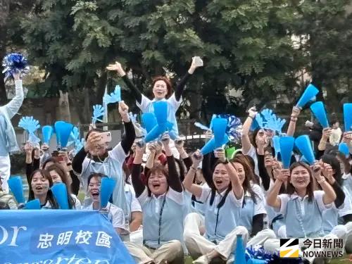▲葳格尾牙運動會各校區卯足勁上場拼人氣，忠明校區師生賣力歡騰，活力四射。（圖／記者金武鳳攝，2026.2.1)