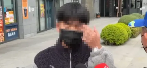 ▲簡姓男大生臉部受傷留疤，醫藥費約1萬7千元由父母代墊，後續走保險理賠，強調遇事先報警保護自己，並將提告。（圖／翻攝畫面）