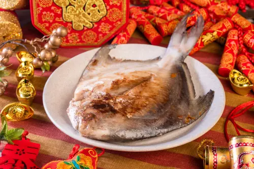 Pan fried white pomfret (Shutterstock)