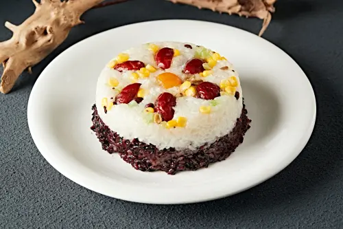 Eight-Treasure rice (Shutterstock)