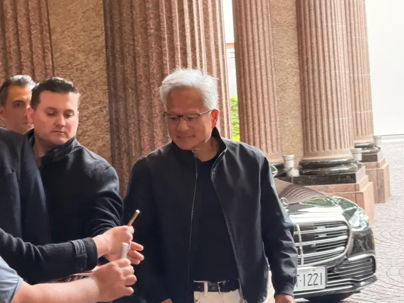 ▲台北市長蔣萬安稱2月10日到15日之間就會簽約。黃仁勳強調如果有典禮、重大活動就會回來。（圖╱記者林汪靜攝）