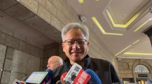 馬年要來了！黃仁勳親自向民眾拜早年
