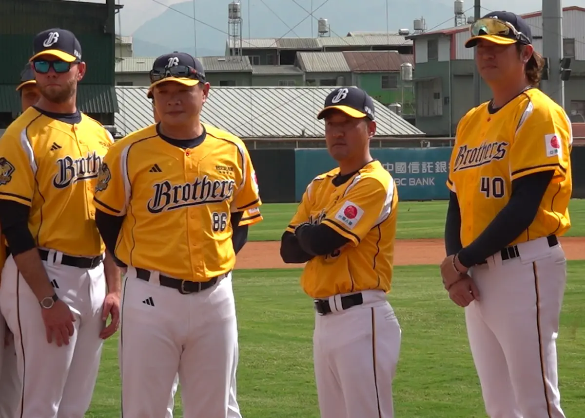 ▲中信兄弟公布2026年新球季教練團，一軍打擊教練換上2位日籍年輕教練西田明央與後藤駿太，二軍方面，則持續由傳奇球星彭政閔（左二）率隊，教練團則迎來3個異動。（圖／記者陳云茹攝.2026.02.02）