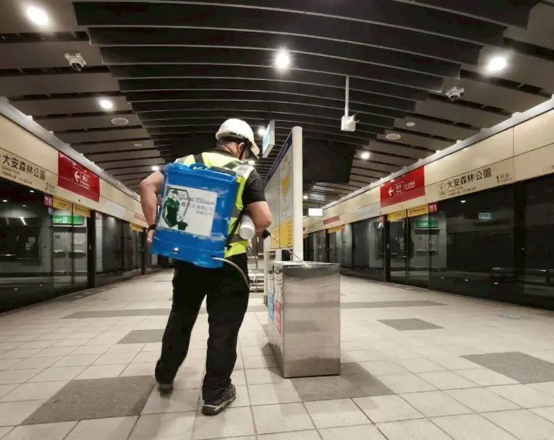 ▲臺北捷運公司因應近日首例漢他病毒事件，（2）日起全面加強所有場站消毒和環境清潔。（圖／臺北大眾捷運股份有限公司提供）