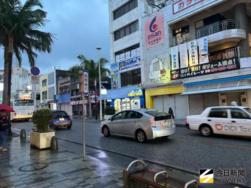 ▲沖繩縣那霸市國際通是許多台灣人熱愛的旅遊地點。（圖／記者顏得智攝）