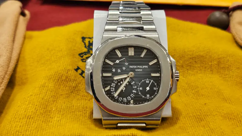 ▲百達翡麗「金鷹」,市價300萬元。(圖/記者劉松霖攝)