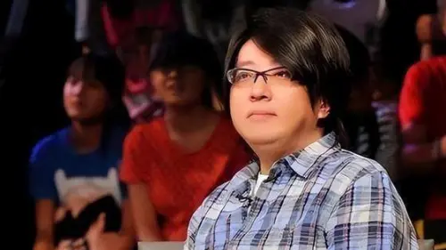 ▲袁惟仁過去擔任《超級星光大道》評審。（圖／翻攝自微博）