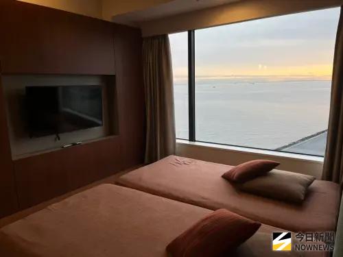 一開房門落地窗＋無敵海景！開箱星野集團「1955 東京灣」飯店　
