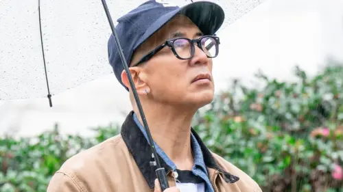 ▲具俊曄（如圖）在大S病逝後，幾乎天天風雨無阻，到大S墓前陪伴愛妻。（圖／李承道臉書）