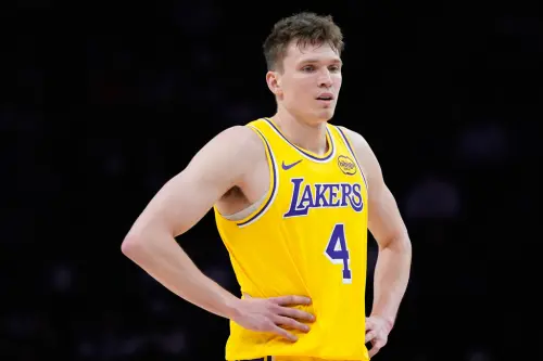 ▲湖人二年級生射手柯奈特，本季徹底跌出輪替，場均僅4.8 分、1.5籃板，極有可能連續2年被湖人當作交易籌碼送走。（圖／美聯社／達志影像）