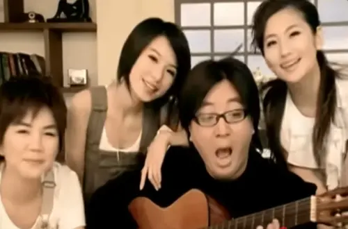 袁惟仁有專屬神曲！跪求S.H.E出版唱紅　「作者是他鄰居」超離奇
