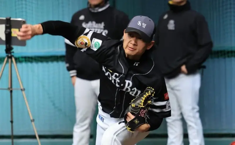 ▲福岡軟銀鷹徐若熙已經進入首次牛棚，預計月底與中華隊會面，中華隊牛棚投手教練王建民表示，徐若熙現階段以先發投手調整。（圖／取自福岡軟銀鷹官方IG）