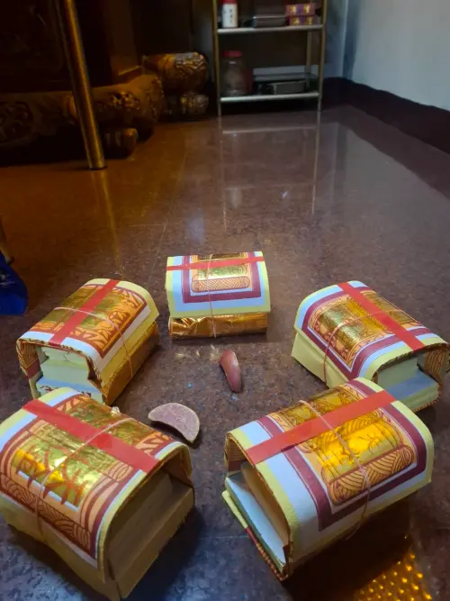 神蹟現蹤　烏日高鐵市福德祠驚現「立筊」確率比中樂透還低
