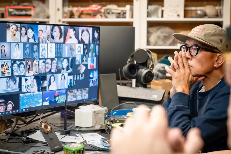 ▲蔣友柏被誤認成具俊曄（如圖），網友慰問的留言鬧烏龍。（圖／李承道臉書）