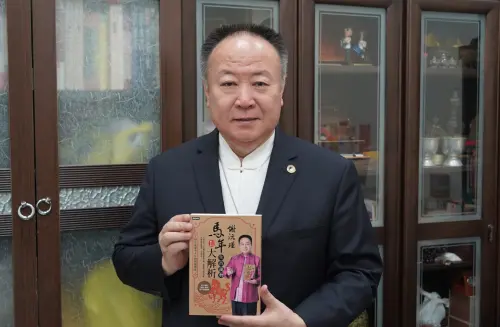 ▲謝沅瑾（如圖）以專業親切的形象深植人心。（圖／時報出版提供）