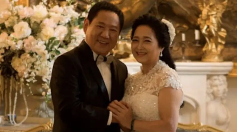 ▲馬如龍（左）與第3任老婆沛小嵐（右）愛情之路走了38年，直至男方對抗病魔、2019年癌逝，沛小嵐也一直守在旁邊，「我沒有後悔，如果有，我們就不會走到現在，約定要再當七世夫妻。」（圖／資料照）