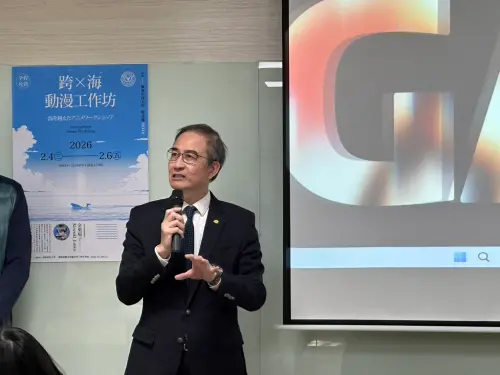 ▲嶺東科大陳仁龍校長致詞勉勵學員從不斷學習中精進自我。（圖／嶺東科大提供）