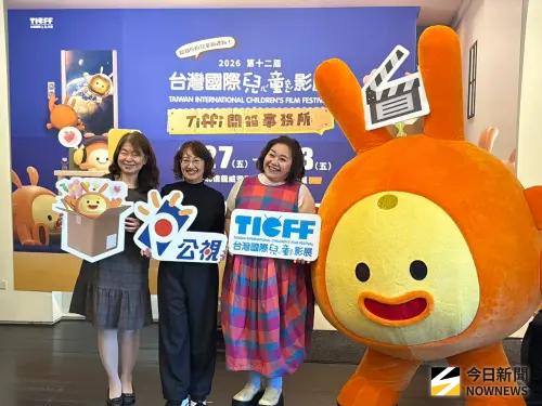 ▲鍾欣凌（右）結婚16年，已跟老公分房睡3年，給足彼此空間。（圖／記者黃聖凱攝影）