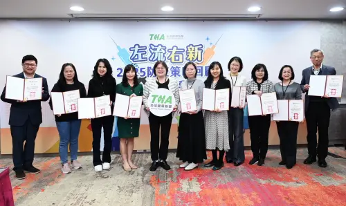 長者新冠接種率增三成　THA攜手CDC表揚疫苗施打績優縣市
