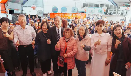 中醫大附醫攜手林增連基金會 陪伴獨老圍爐迎新春
