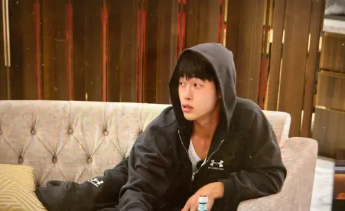 ▲承一（如圖）跟崔美娜秀配對成功，但他卻想逃回地獄。（圖／翻攝自Netflix）