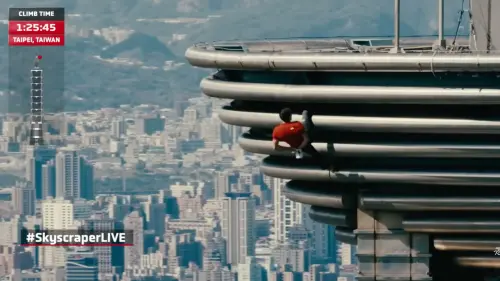 ▲霍諾德坦言自己當時在快登頂時放開雙手，是想帥一下。（圖／翻攝自Jimmy Kimmel Live YouTube）